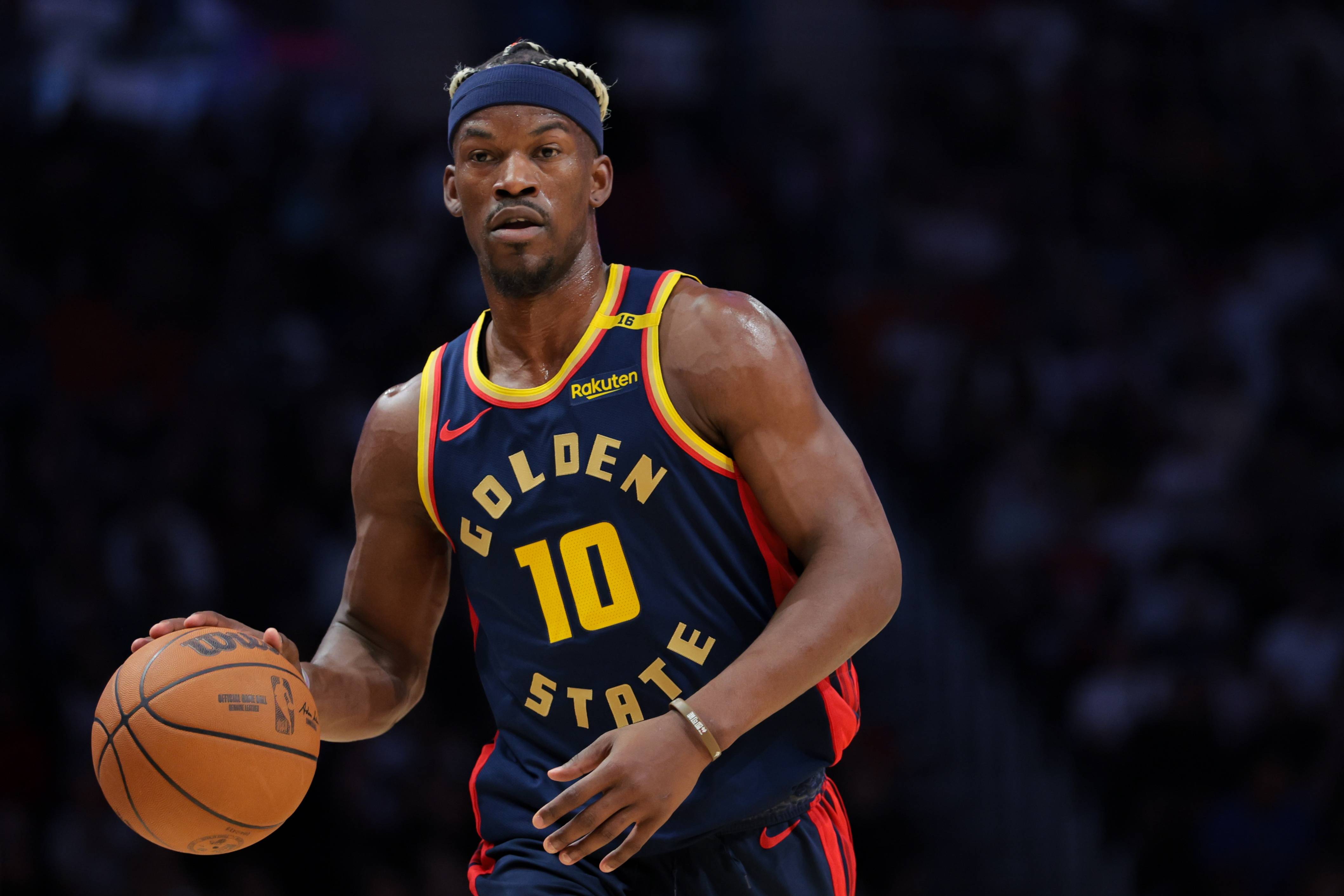 随机巴特勒在日本队比赛中比分优势明显，赛况扑朔迷离引发热议！